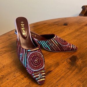 DRAMA Unique Embroidered Red Iridescent Beaded Mule Slip On Shoes Size 8